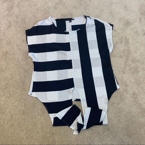 Banana republic short sleeve navy blue white striped front tie blouse Sz XS🇨🇦 - Picture 5 of 11